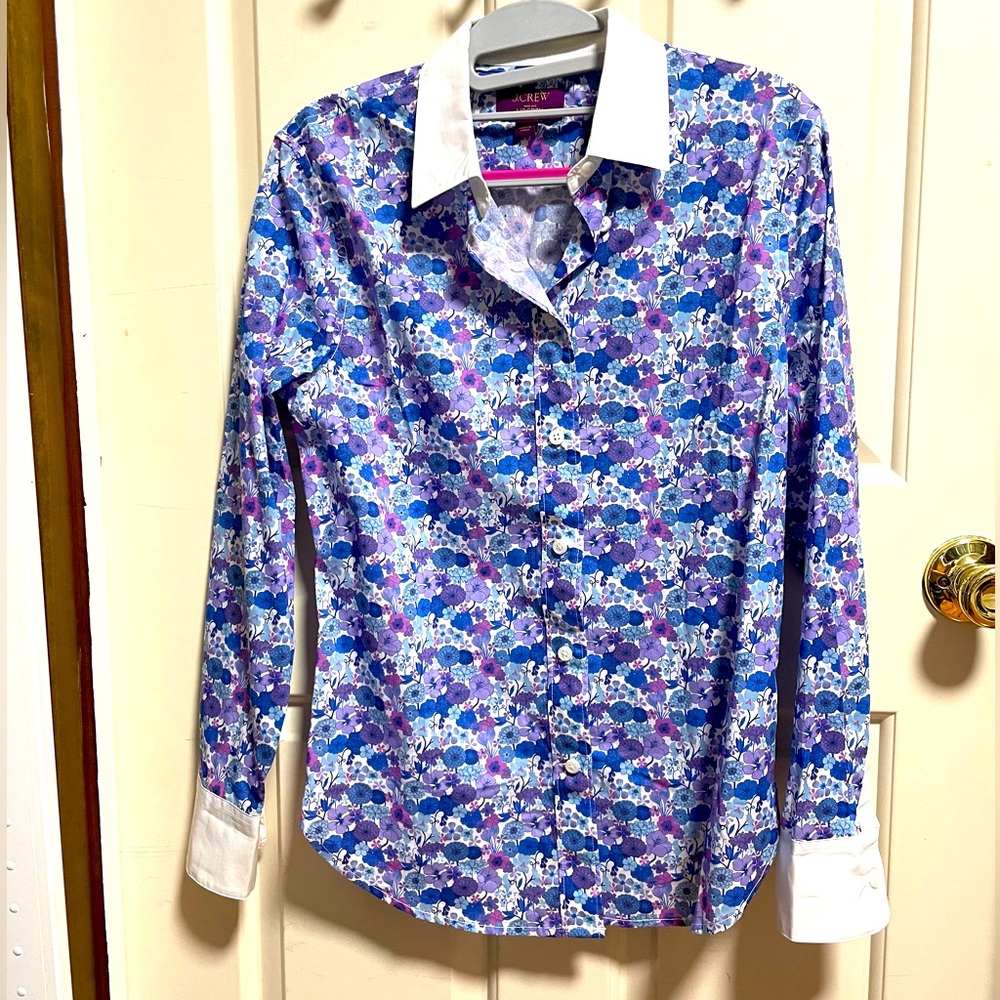 NWOT Slim-fit shirt in Liberty® Arrow Floral fabric